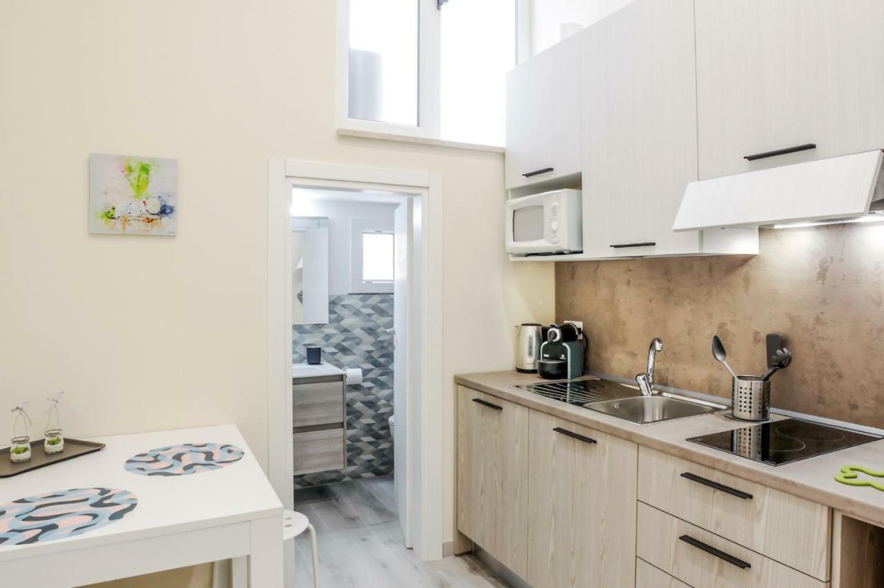 Bari Centrale Railway Station Apartment Exterior foto