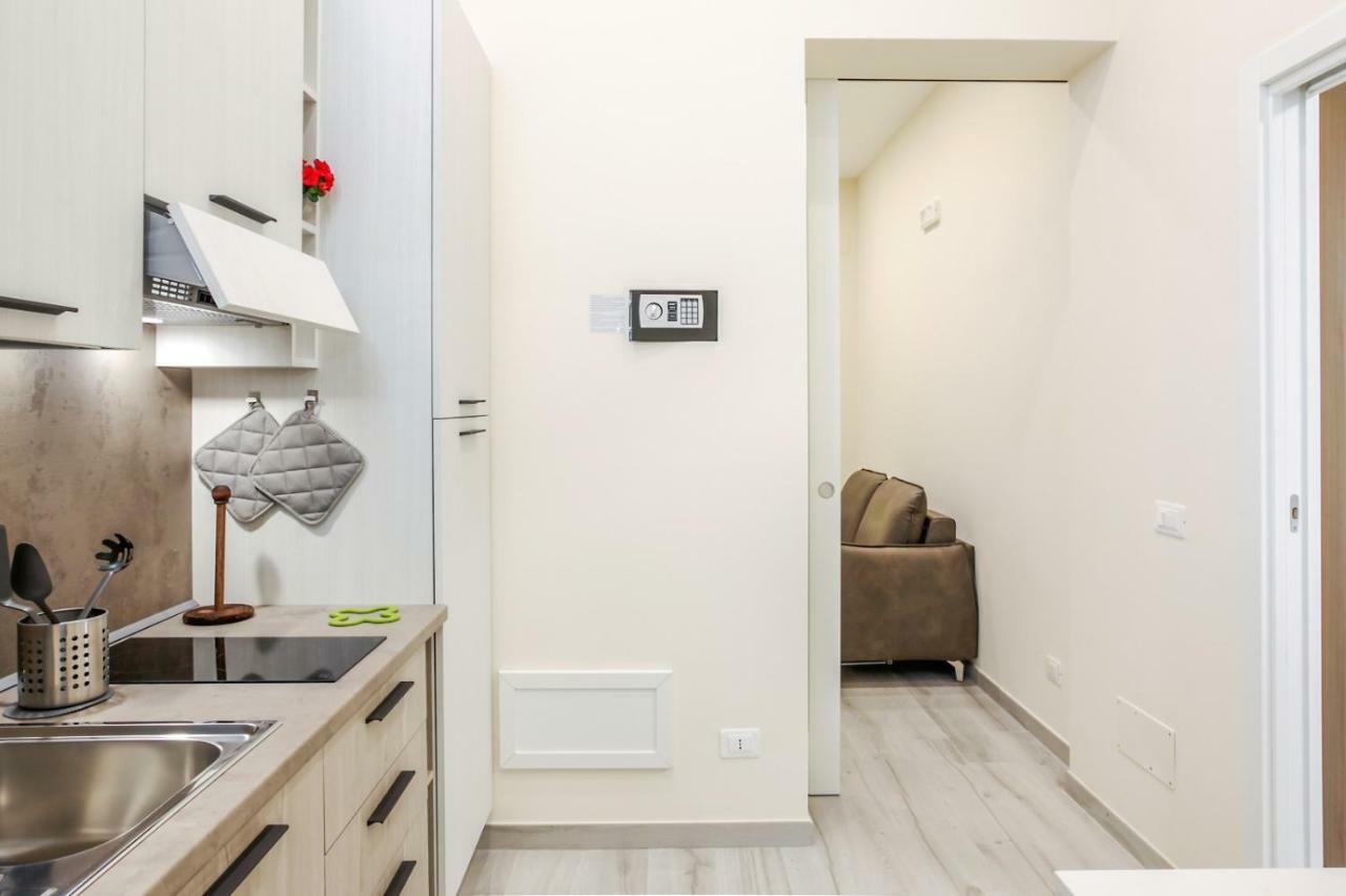 Bari Centrale Railway Station Apartment Exterior foto
